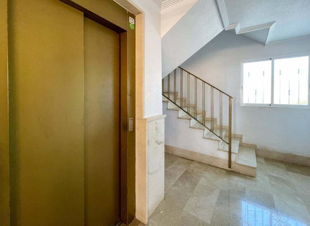 Resale - Flat - Santa Pola - Santiago bernabeu