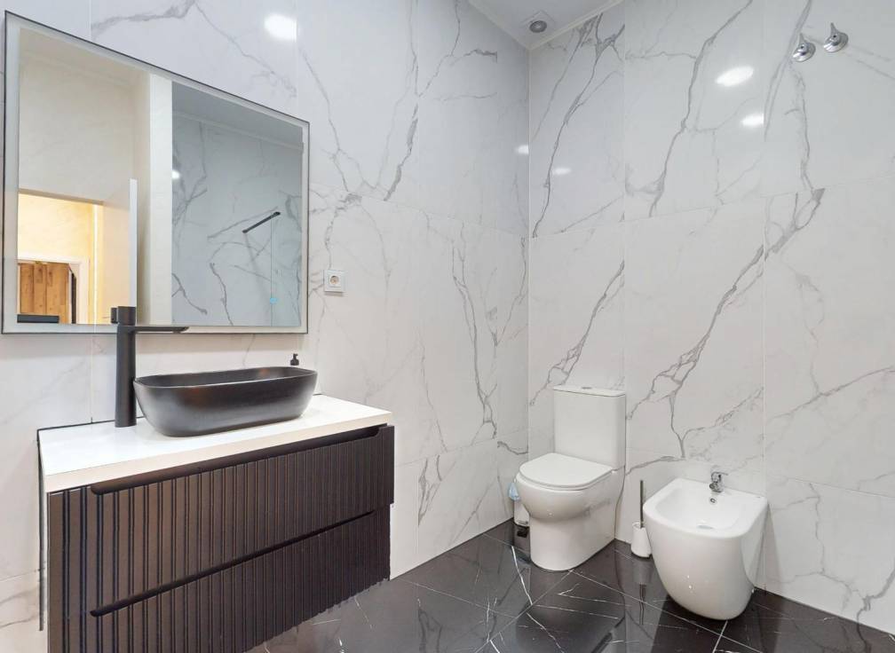 Resale - Ground floor - Alicante - Altozano