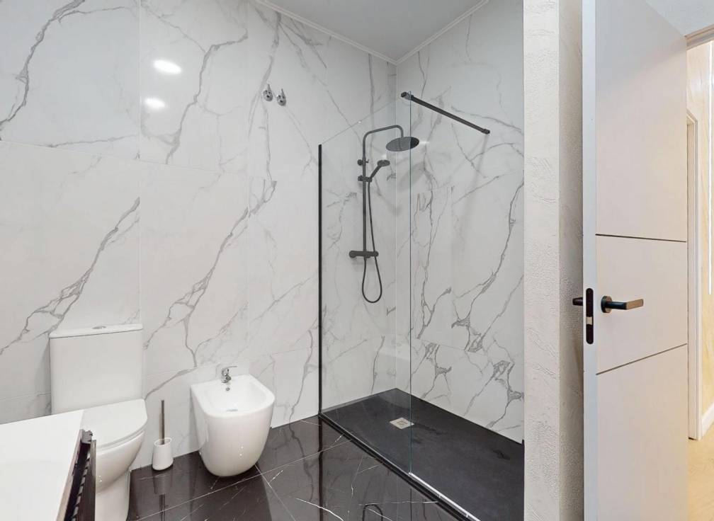 Resale - Ground floor - Alicante - Altozano