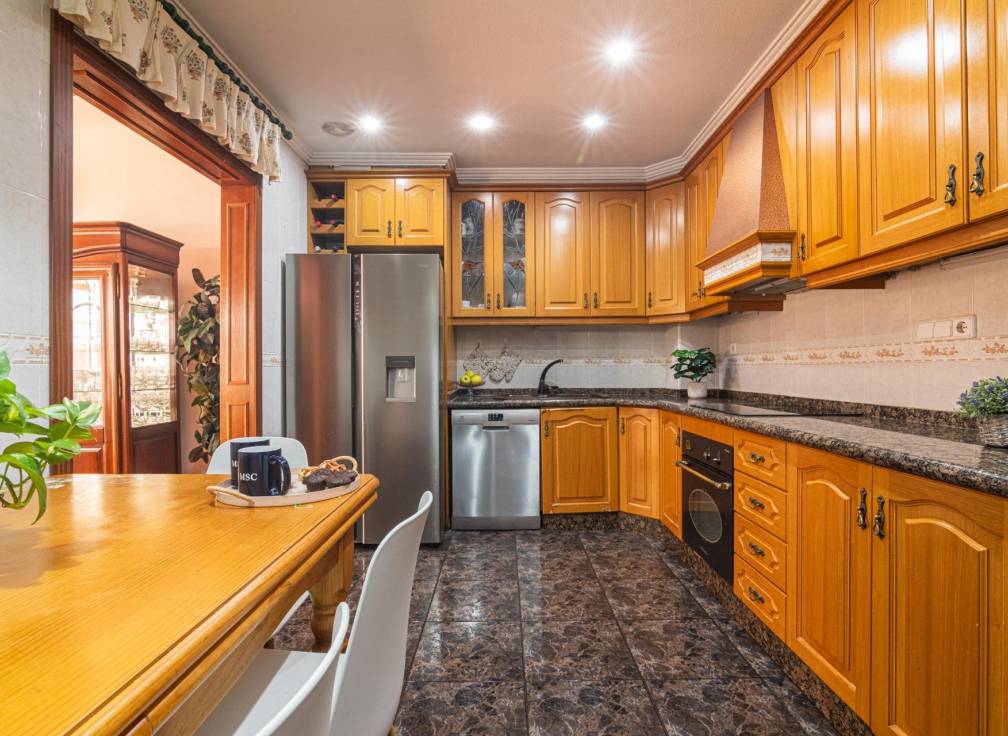 Resale - Ground floor - Elche - Carrús Este