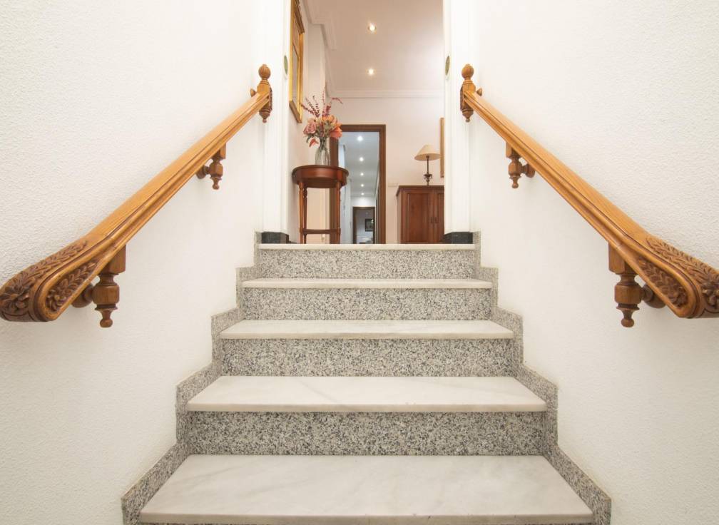 Resale - Ground floor - Elche - Carrús Este