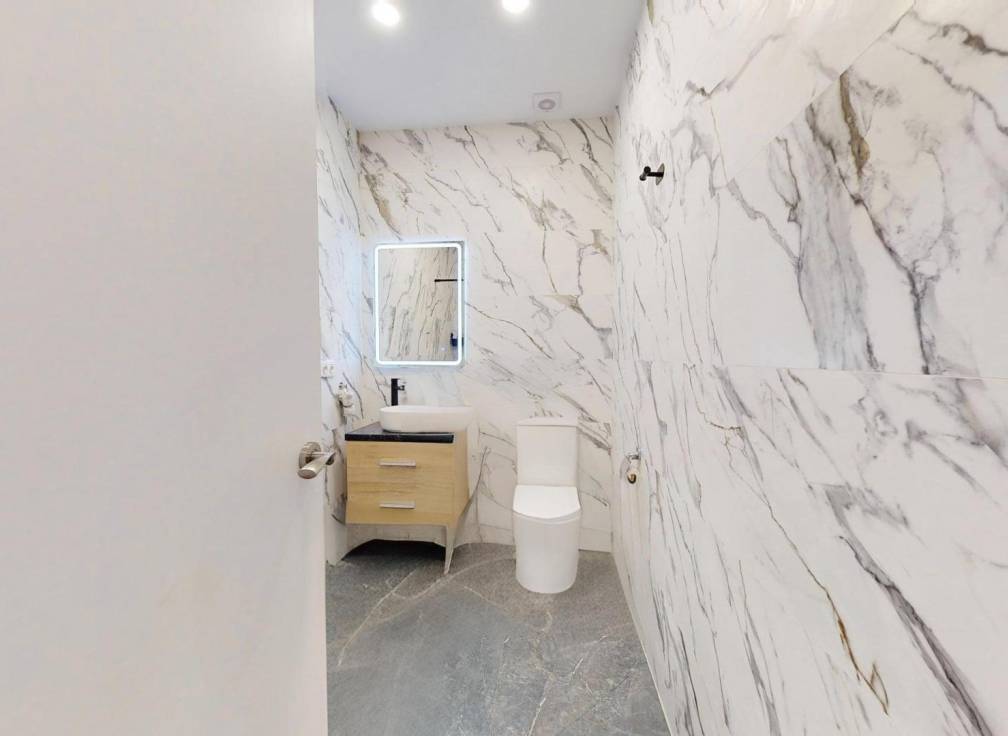 Resale - Ground floor - Elche - Centro