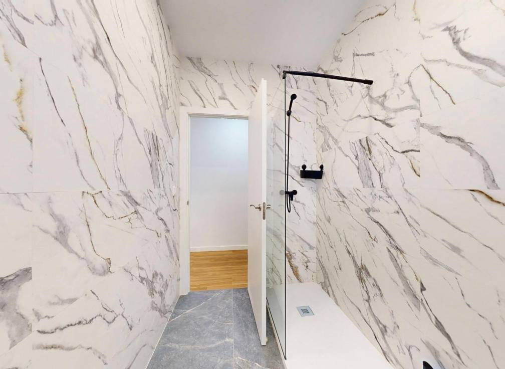 Resale - Ground floor - Elche - Centro