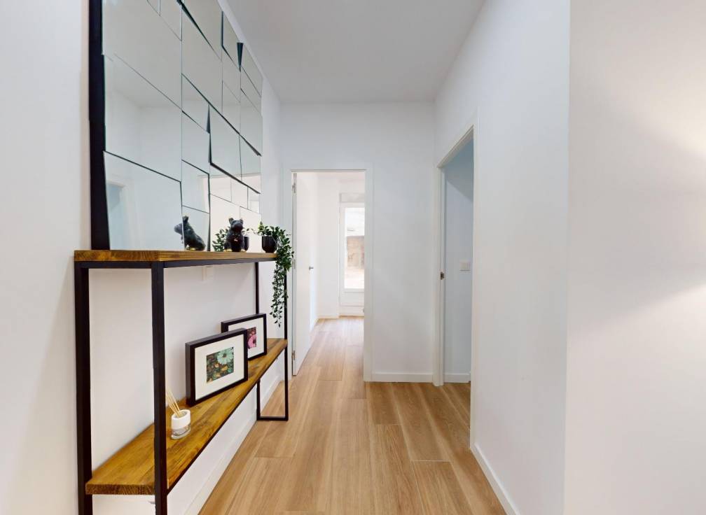 Resale - Ground floor - Elche - Centro