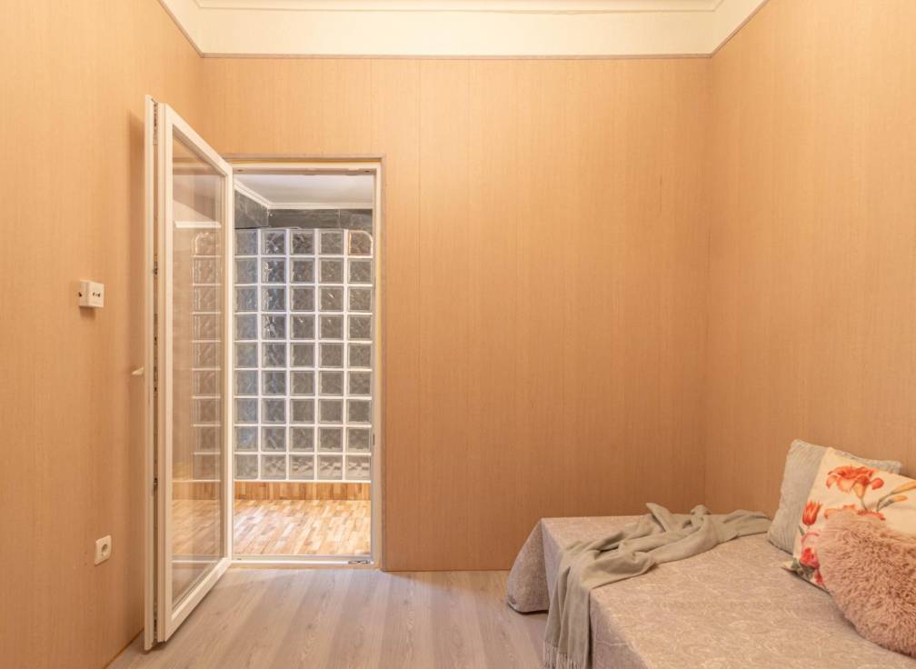 Resale - Ground floor - Elche - Plaza Crevillente-Juzgados