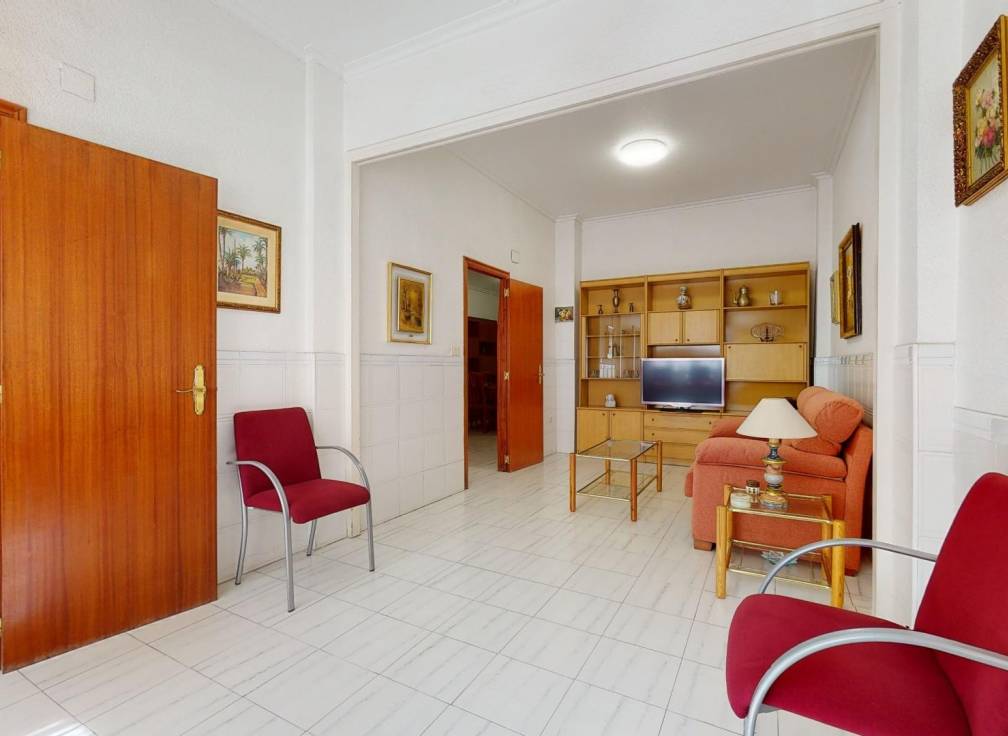 Resale - Ground floor - Elche - Plaza Crevillente