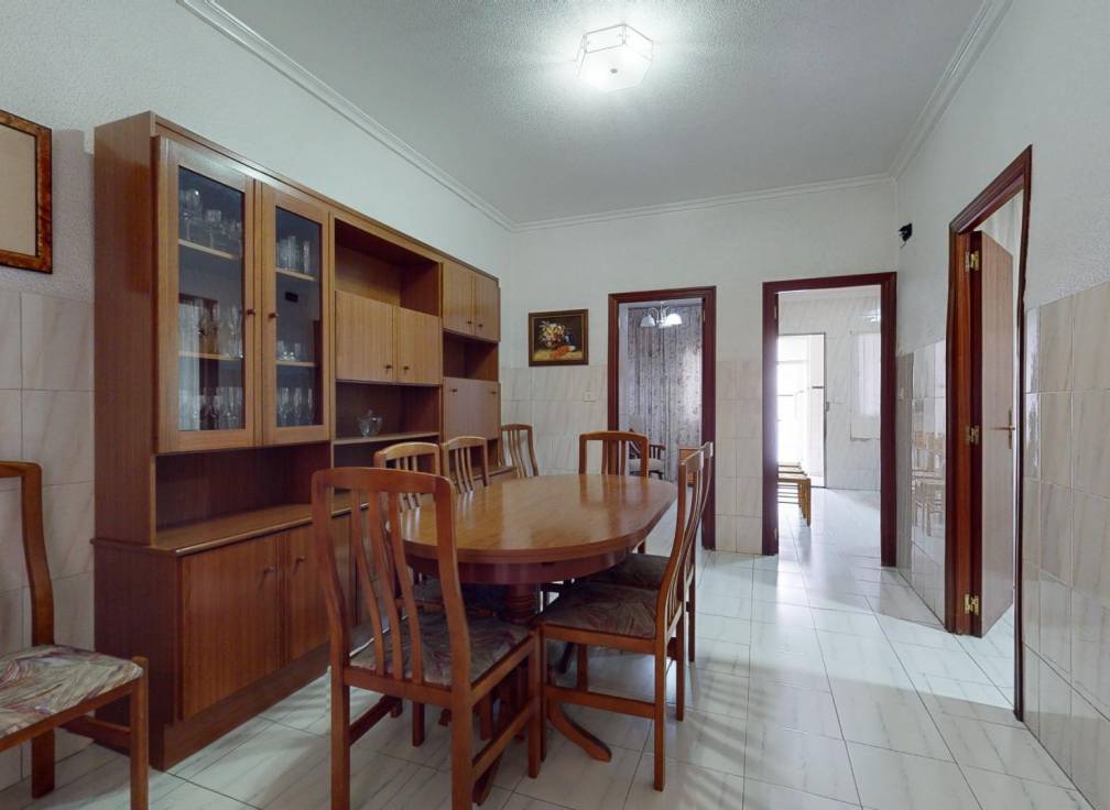 Resale - Ground floor - Elche - Plaza Crevillente