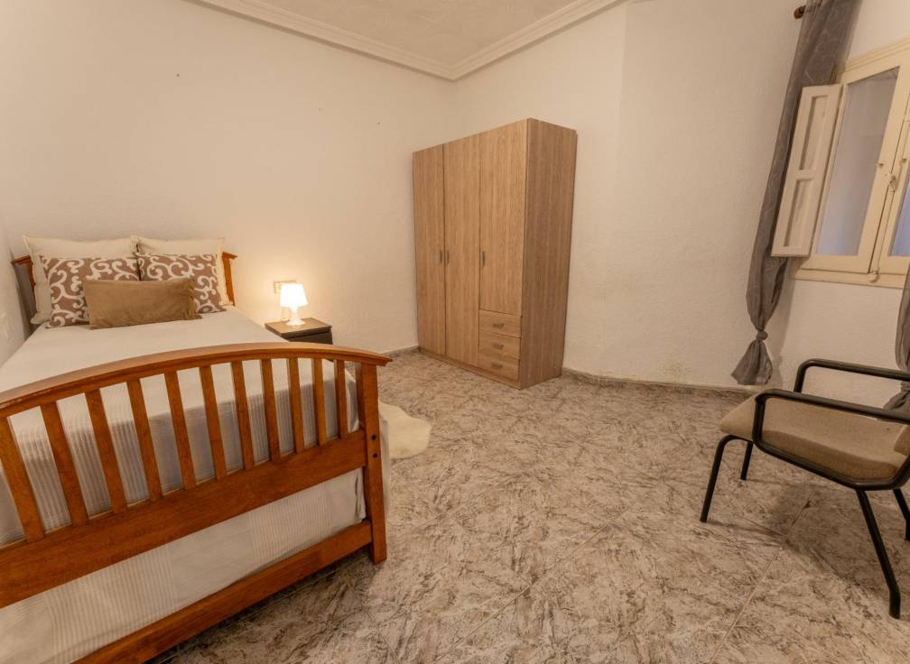 Resale - Ground floor - Elche - Sector Quinto