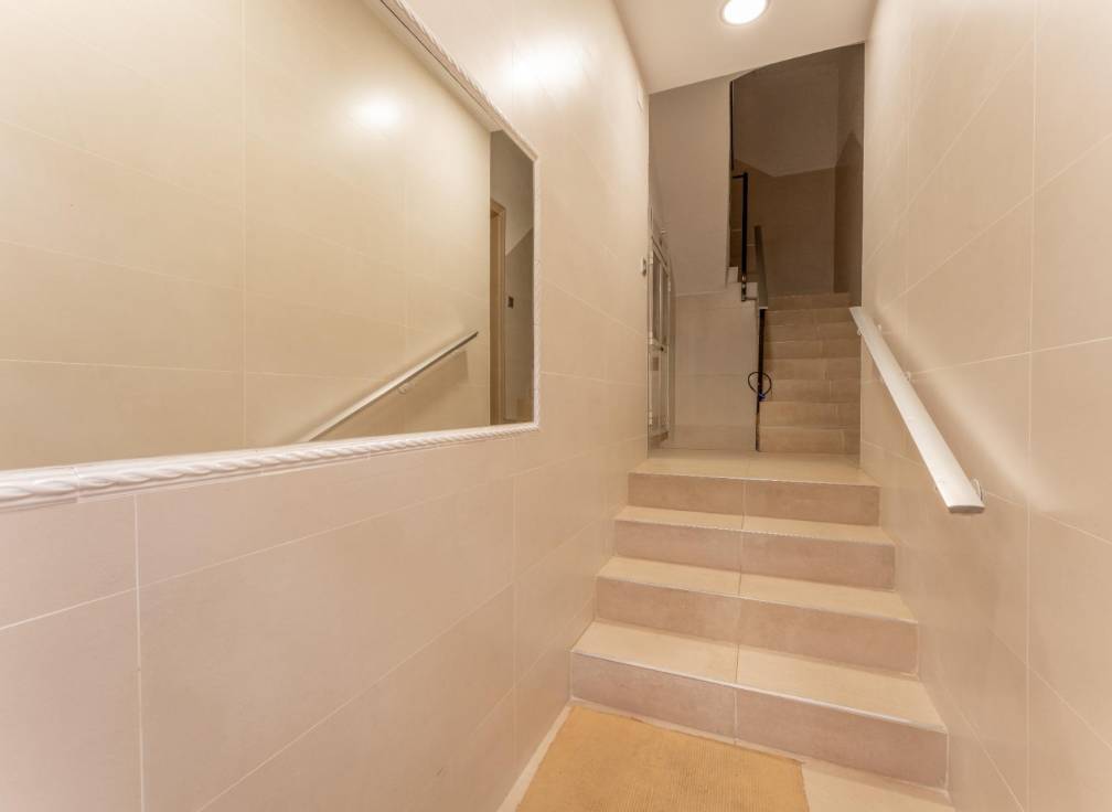 Resale - Ground floor - Elche - Sector Quinto