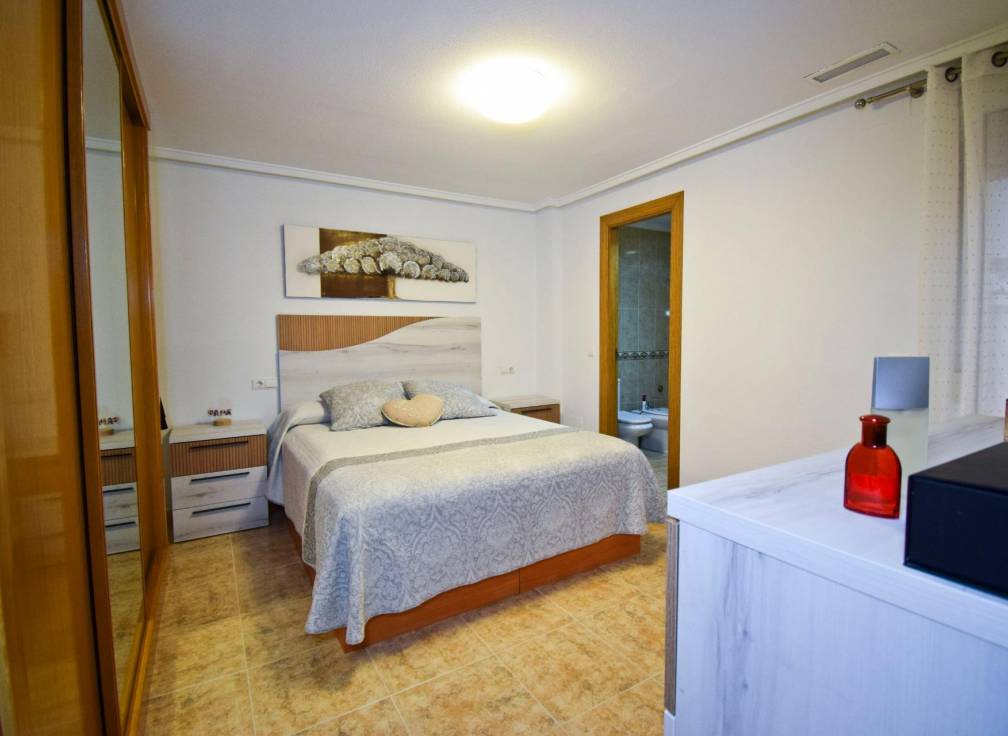 Resale - Ground floor - Santa Pola - Casco urbano