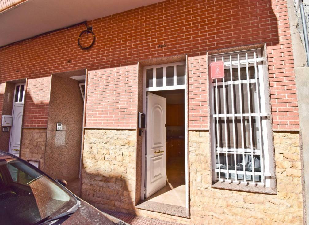 Resale - Ground floor - Santa Pola - Playa Levante