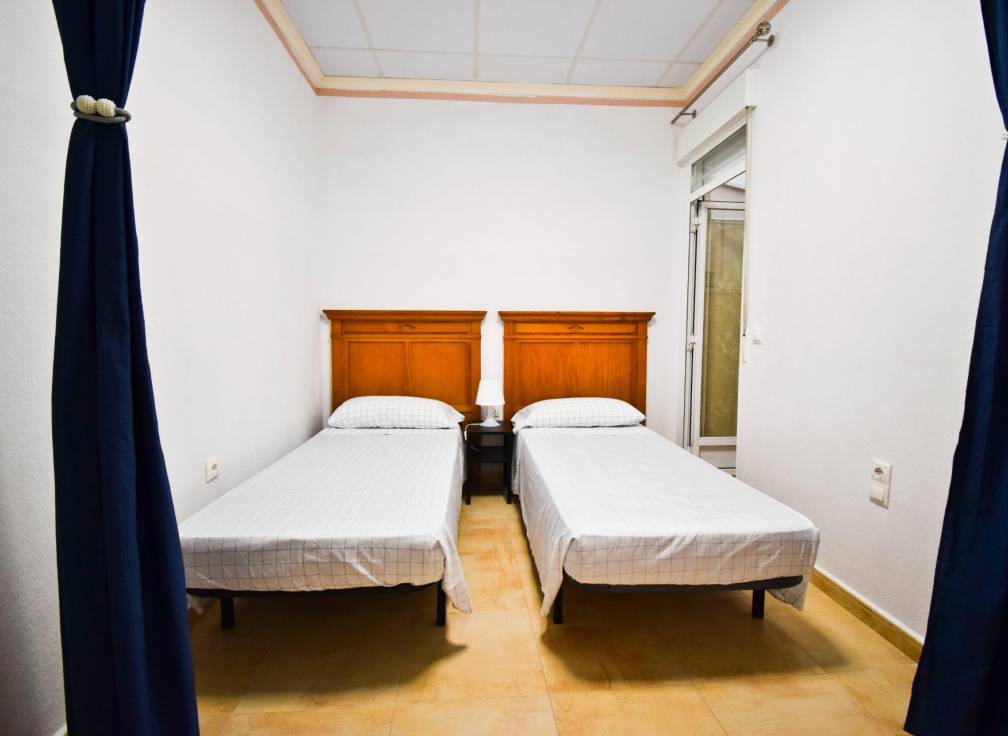 Resale - Ground floor - Santa Pola - Playa Levante