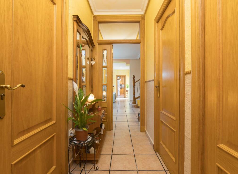 Resale - House - Algueña - Comunidad valenciana