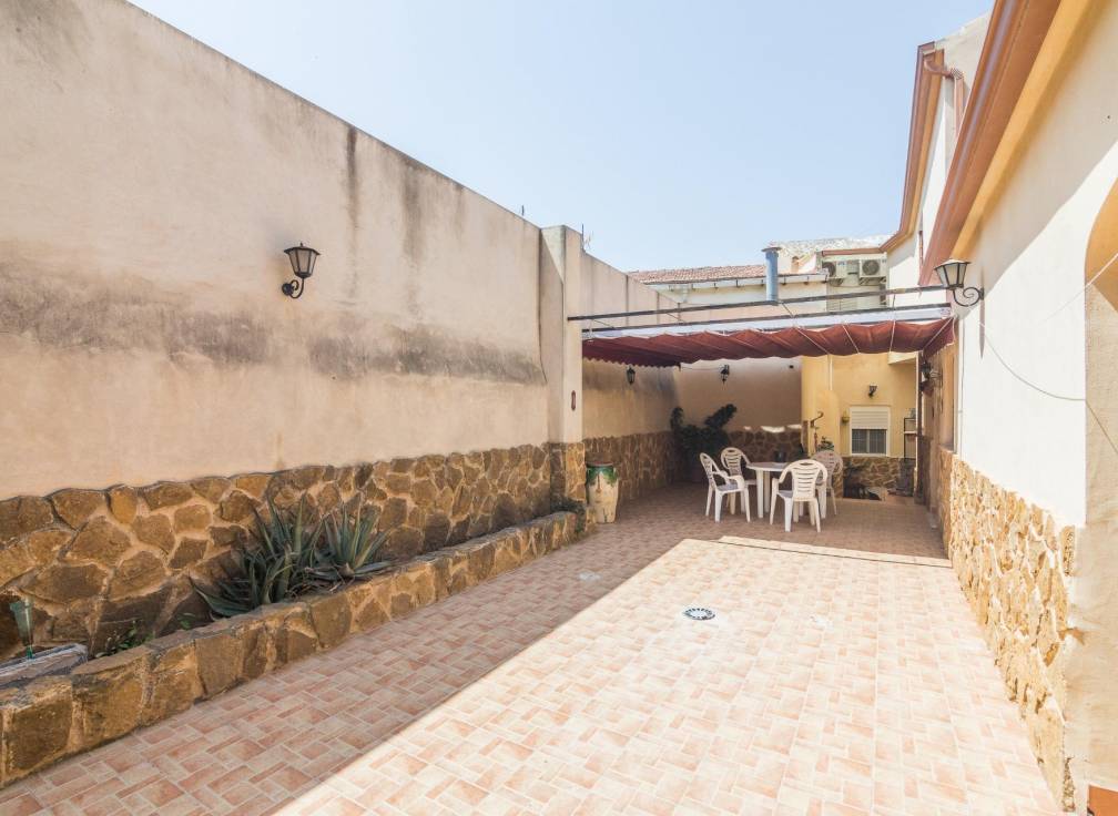 Resale - House - Algueña - Comunidad valenciana