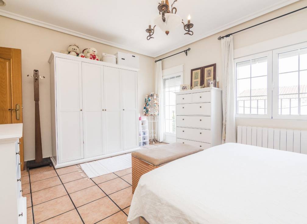 Resale - House - Algueña - Comunidad valenciana