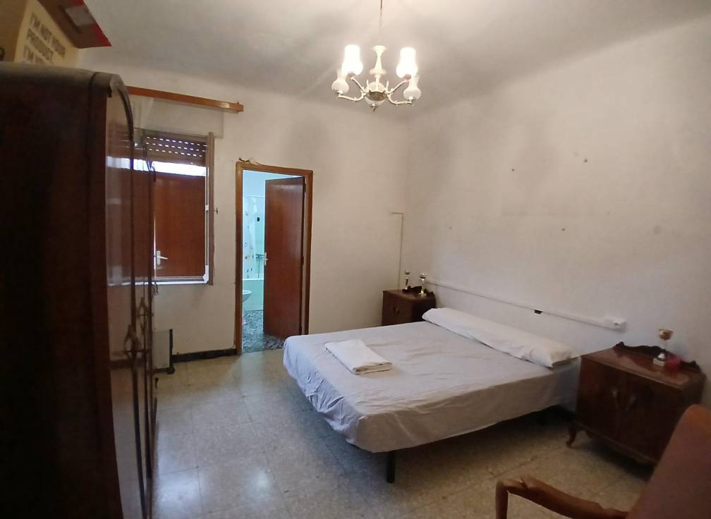 Resale - House - Aspe