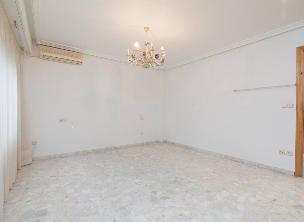 Resale - House - Elche - Corazon de Jesus