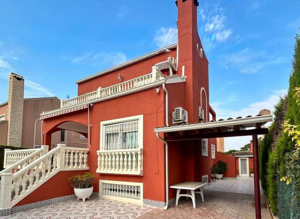 Resale - House - Elche Pedanías - Valverde