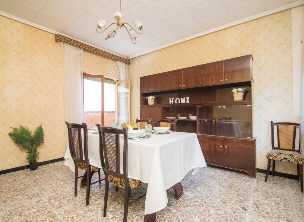 Resale - House - La Romana - CENTRO