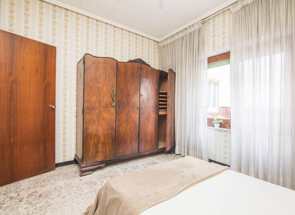 Resale - House - La Romana - CENTRO