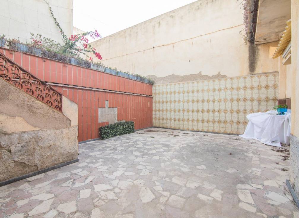 Resale - House - La Romana - CENTRO