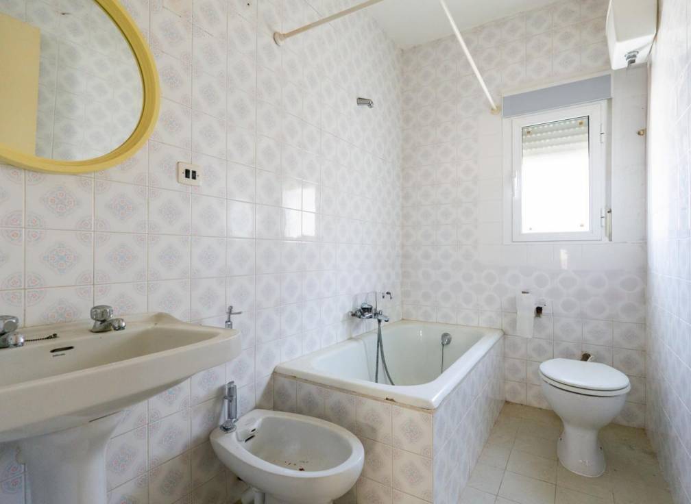 Resale - House - Santa Pola - Eroski