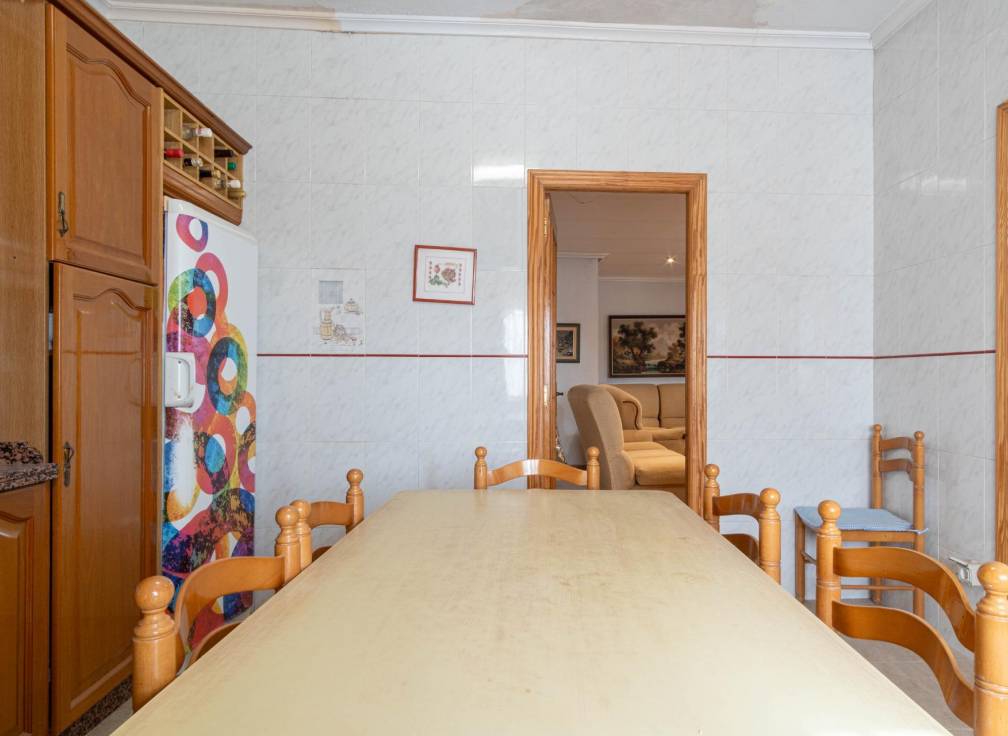 Resale - House with land - Elche Pedanías - Jubalcoi-Saladas