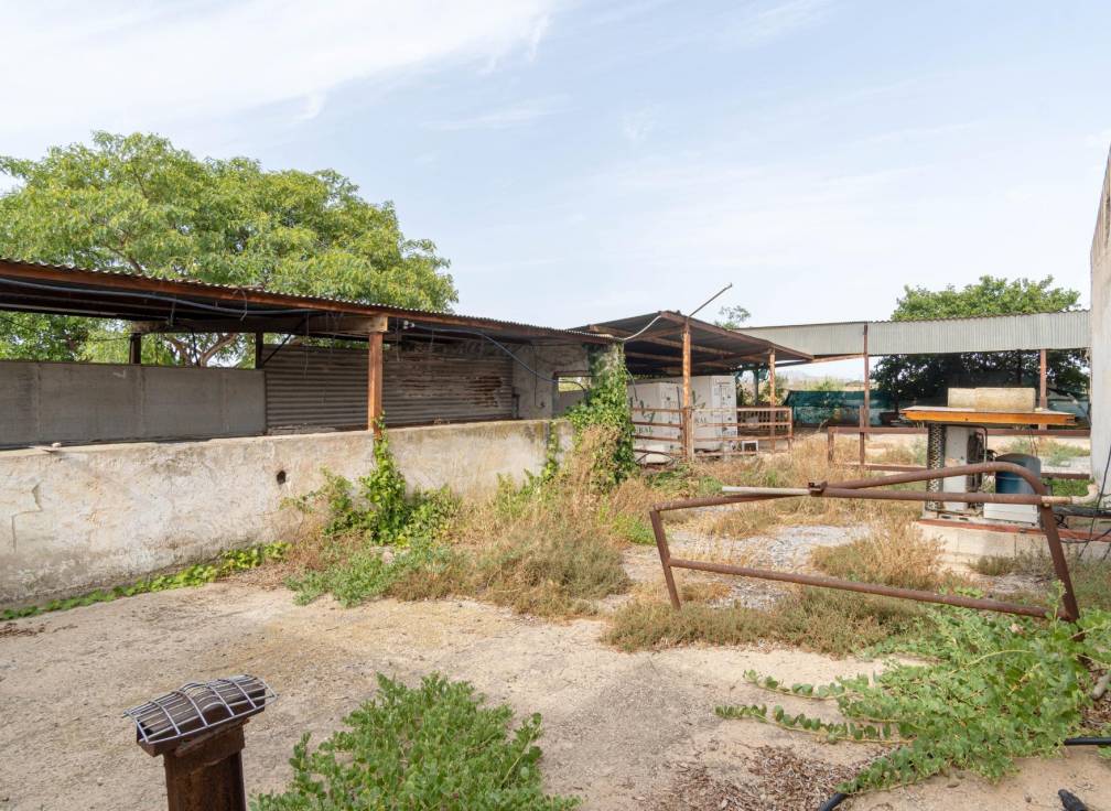 Resale - House with land - Elche Pedanías - Jubalcoi-Saladas