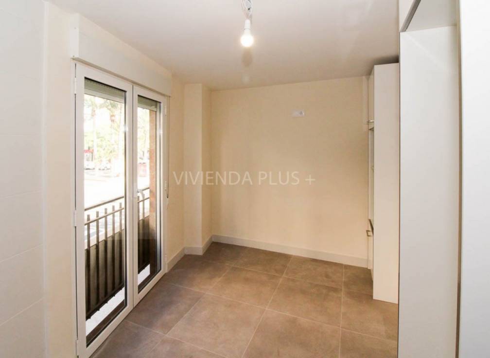 Resale - Mezzanine - Elche - Asilo - Pisos Azules