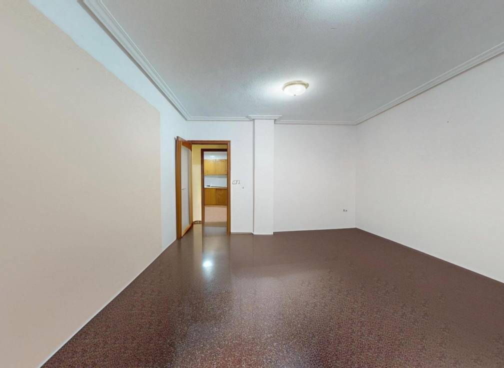 Resale - Mezzanine - Elche - Corazon de Jesus