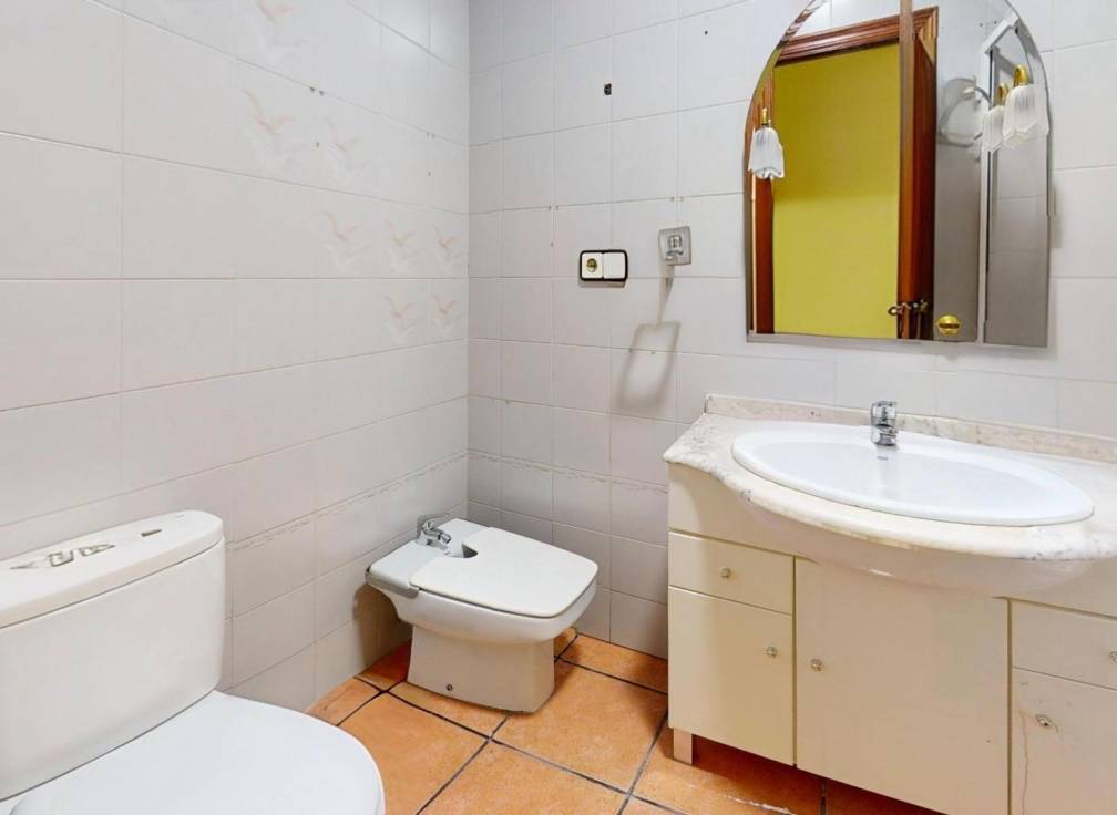 Resale - Mezzanine - Elche - Corazon de Jesus