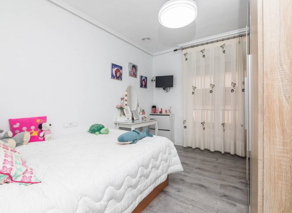 Resale - Mezzanine - Elche - Corazon de Jesus