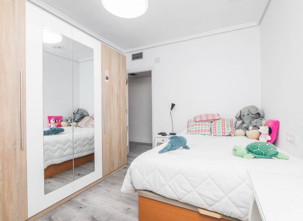 Resale - Mezzanine - Elche - Corazon de Jesus