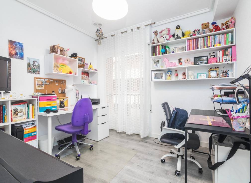 Resale - Mezzanine - Elche - Corazon de Jesus