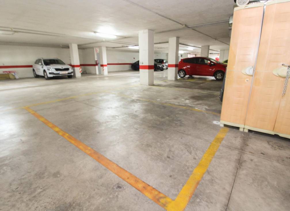 Resale - Parking - Elche - Campo de Fútbol