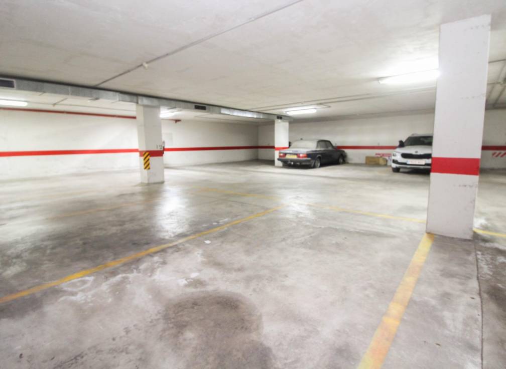 Resale - Parking - Elche - Campo de Fútbol