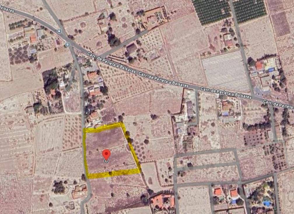 Resale - Terreno urbanizable - Perleta - Maitino-Perleta