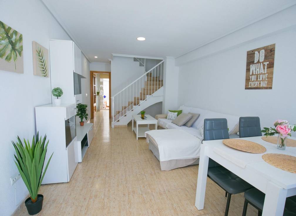 Resale - Townhouse - Arenales del Sol - Tercera linea playa