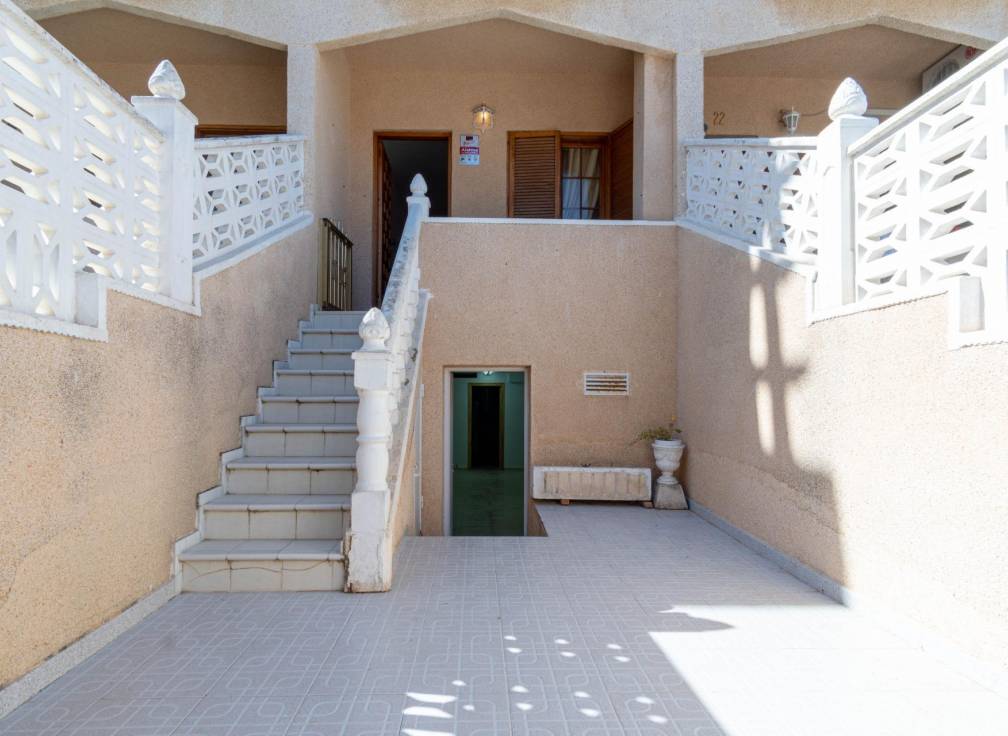 Resale - Townhouse - Arenales del Sol - Zona paseo maritimo