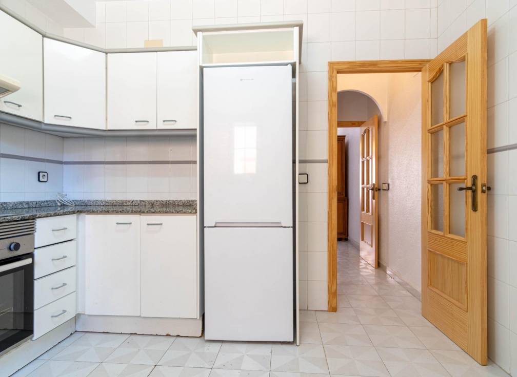 Resale - Townhouse - Arenales del Sol - Zona paseo maritimo