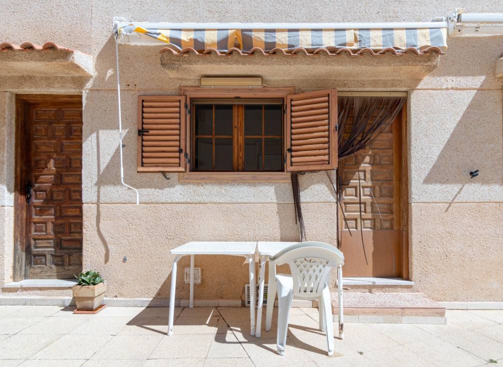 Resale - Townhouse - Arenales del Sol - Zona paseo maritimo