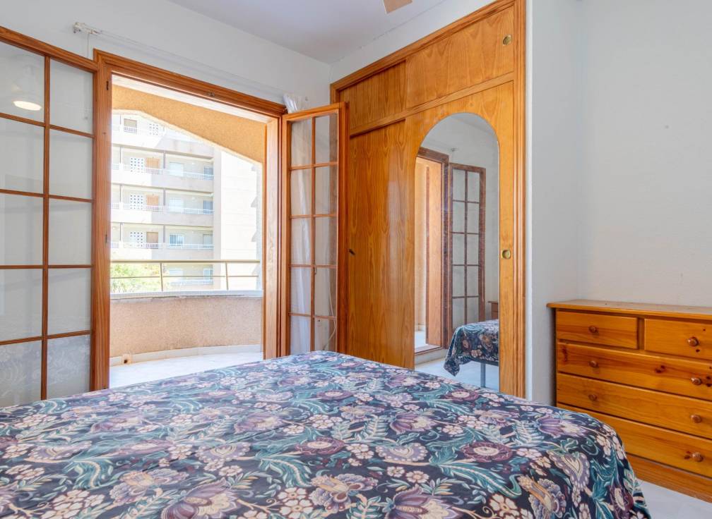 Resale - Townhouse - Arenales del Sol - Zona paseo maritimo