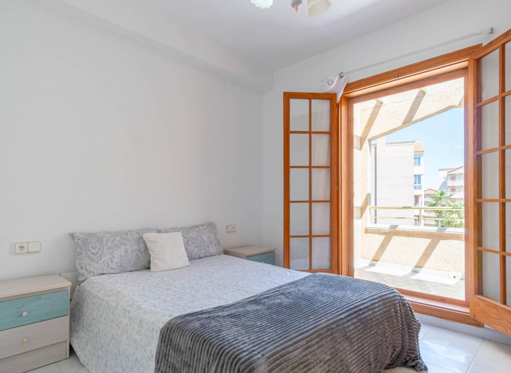 Resale - Townhouse - Arenales del Sol - Zona paseo maritimo