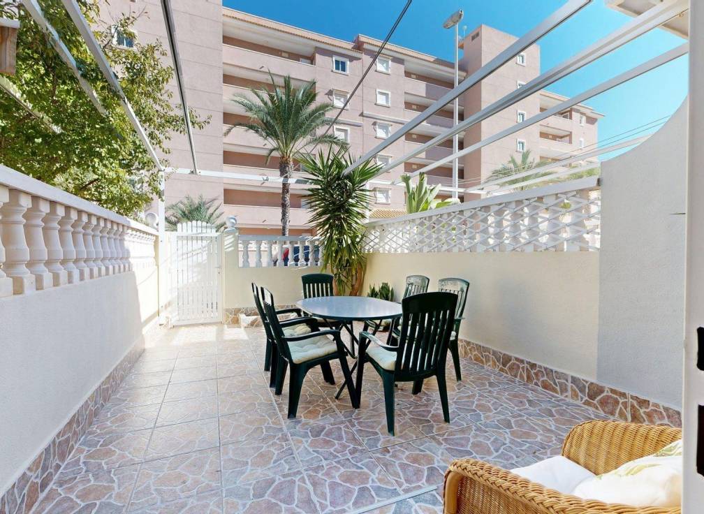 Resale - Townhouse - Arenales del Sol