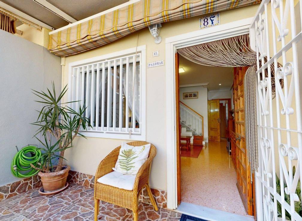 Resale - Townhouse - Arenales del Sol