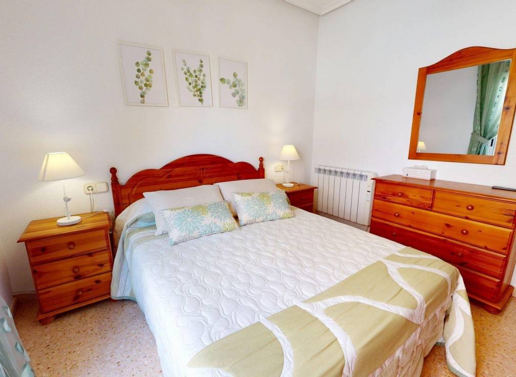 Resale - Townhouse - Arenales del Sol