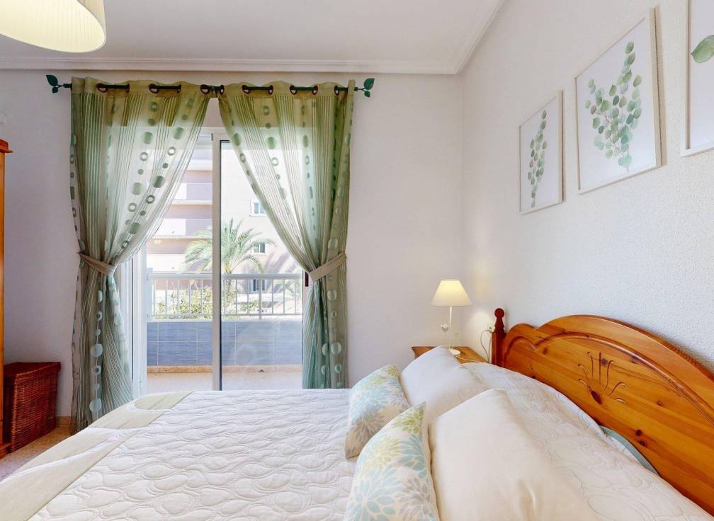 Resale - Townhouse - Arenales del Sol