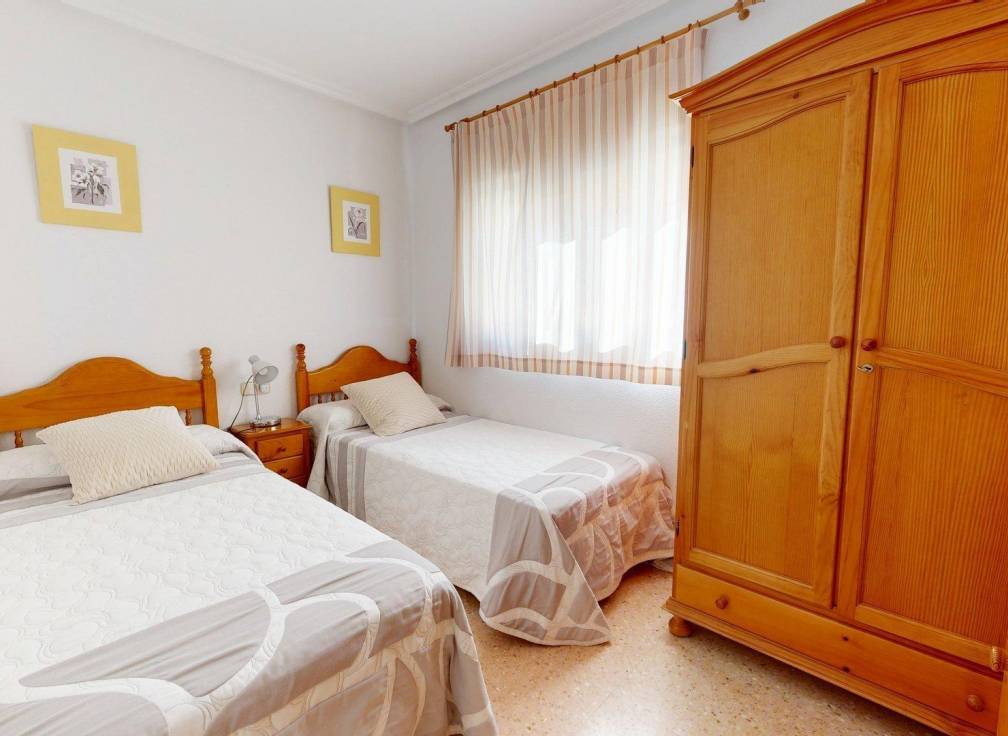 Resale - Townhouse - Arenales del Sol