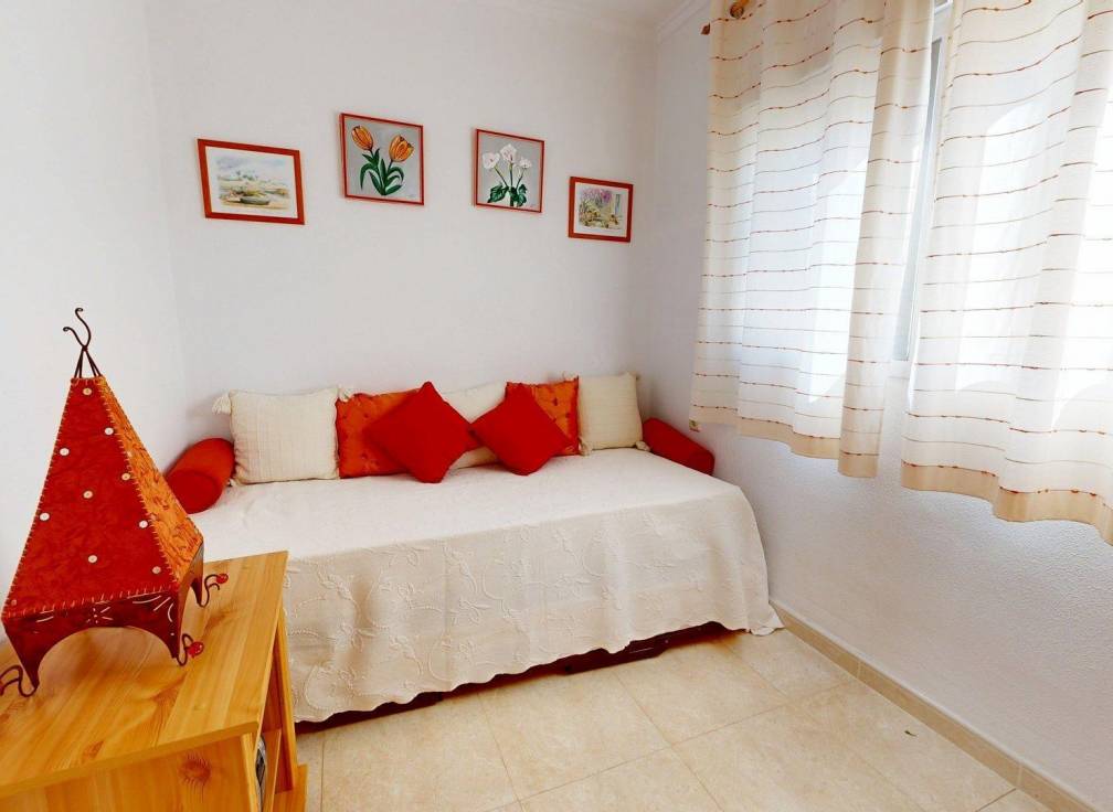 Resale - Townhouse - Arenales del Sol