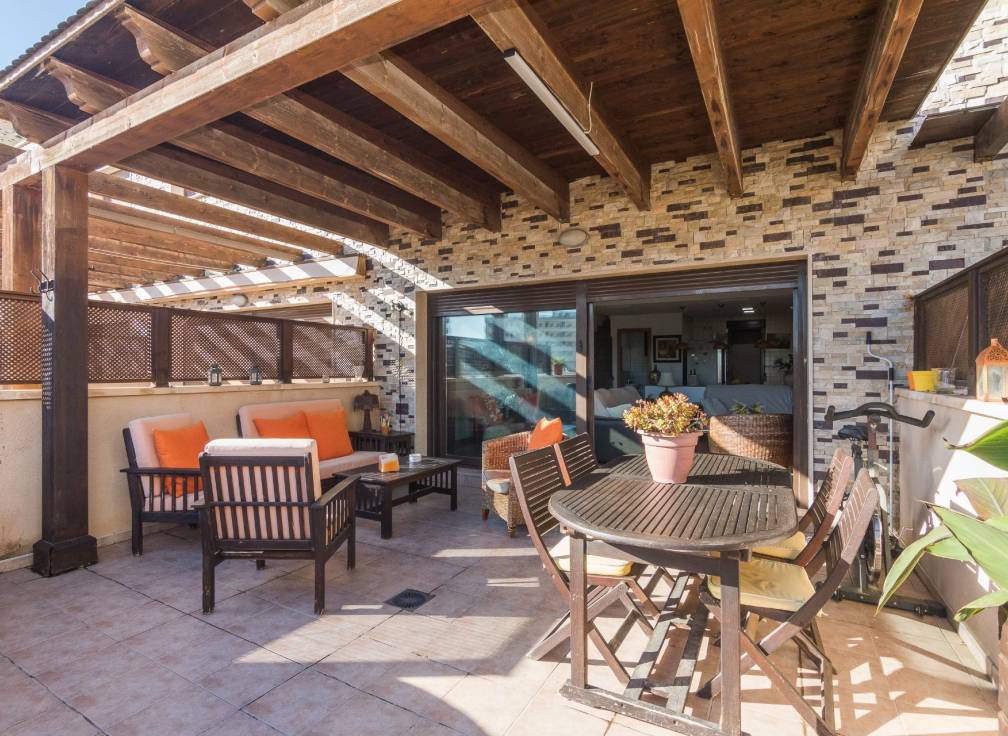 Resale - Townhouse - Arenales del Sol